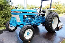 Salvage ford tractor 4610