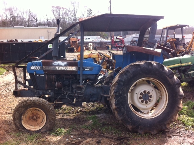 SALVAGE FORD NEW HOLLAND 4630 TRACTOR FOR PARTS GULF SOUTH EQUIPMENT SALES BATON ROUGE LOUISIANA
