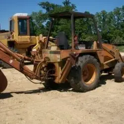 SALVAGE CASE 480D BACKHOE FOR PARTS GULF SOUTH EQUIPMENT SALES BATON ROUGE LOUISIANA