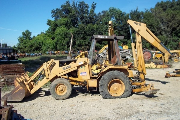 SALVAGE CASE 580SE BACKHOE FOR PARTS GULF SOUTH EQUIPMENT SALES BATON ROUGE LOUISIANA