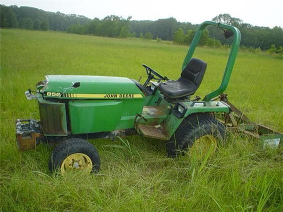 SALVAGE JOHN DEERE 856 TRACTOR FOR PARTS GULF SOUTH EQUIPMENT SALES BATON ROUGE LOUISIANA
