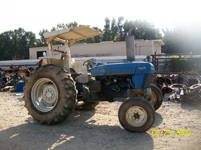 SALVAGE FORD 4610 TRACTOR FOR PARTS GULF SOUTH EQUIPMENT SALES BATON ROUGE LOUISIANA