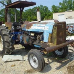 SALVAGE FORD 5000 TRACTOR FOR PARTS GULF SOUTH EQUIPMENT SALES BATON ROUGE LOUISIANA