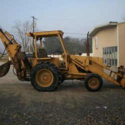 SALVAGE FORD 555A BACKHOE FOR PARTS GULF SOUTH EQUIPMENT SALES BATON ROUGE LOUISIANA