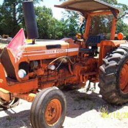 SALVAGE FORD 5600 TRACTOR FOR PARTS GULF SOUTH EQUIPMENT SALES BATON ROUGE LOUISIANA
