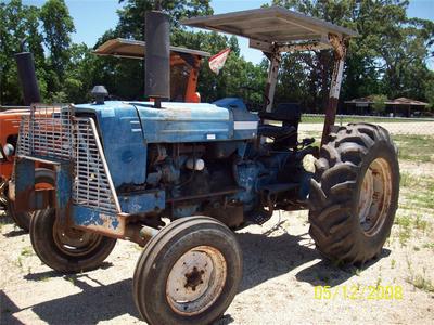 SALVAGE FORD 6600 TRACTOR FOR PARTS GULF SOUTH EQUIPMENT SALES BATON ROUGE LOUISIANA