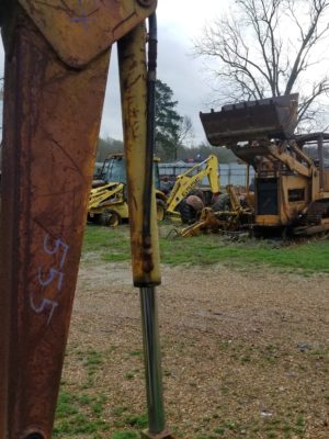 D8NNB576EC 555 555A/B BACKHOE BUCKET CYLINDER, USED TO PULL AND CHECK