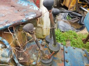 USED FORD 1100 SHIFT TOP ASSEMBLY