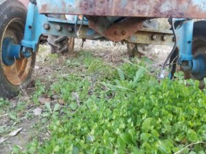 USED FORD 1300 MANUAL 2WD FRONT AXLE, COMPLETE