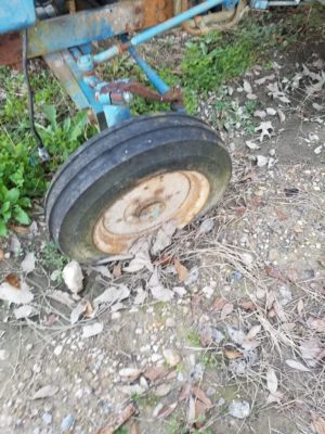 USED FORD 1300 SERIES FRONT WHEEL
