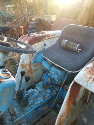 USED FORD 1300 SHIFT TOP ASSEMBLY