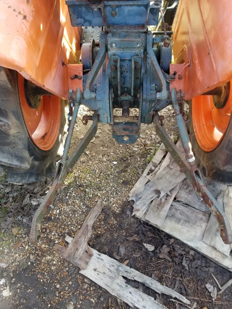 USED KUBOTA L185 3-POINT HITCH SET - Gulf South Equipment Sales