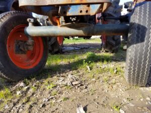 USED KUBOTA L185 2WD FRONT AXLE, COMPLETE