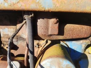 USED FORD 3000 EXHAUST MANIFOLD