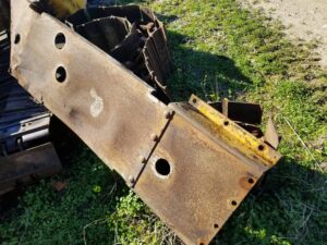 USED DEERE 450C BELLY GUARDS