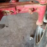 USED FORD 800 LEFT FRONT AXLE KNEE