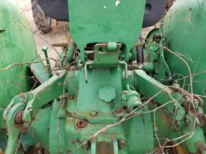 USED DEERE 820 HYDRAULIC LIFT TOP ASSEMBLY
