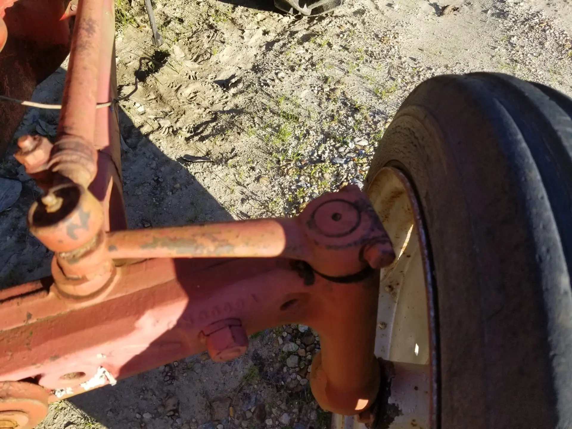 USED FORD 8N LEFT STEERING ARM