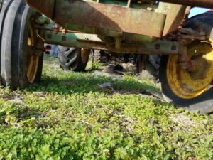 USED DEERE 950 2WD FRONT AXLE ASSEMBLY