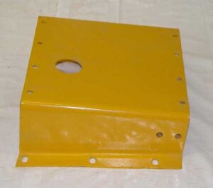AT30594 DEERE 350 450 550 DOZER BELLY PAN, FRONT. NEW, NON-OEM.