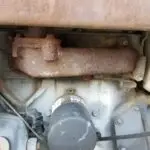 USED FORD 30 SERIES EXHAUST MANIFOLD