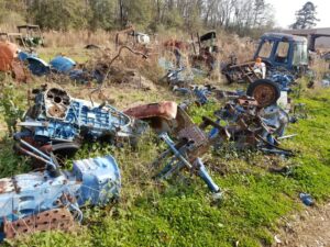 USED FORD NEW HOLLAND COMPACT TRACTOR SALVAGE