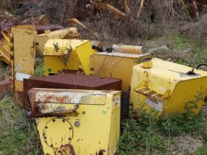 USED FORD NEW HOLLAND FUEL AND HYDRAULIC TANKS