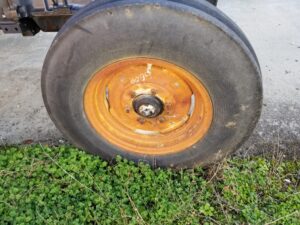 USED FORD 30 SERIES FRONT WHEEL