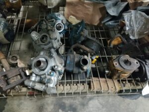 USED AG AND INDUSTRIAL HYDRAULIC PUMPS GOOD USED