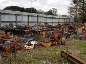 USED COMPLETE REAR ENDS AND CORES - MULTIPLE APPLICATIONS