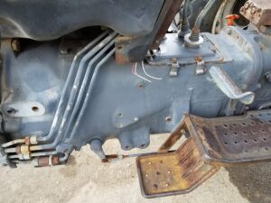 USED FORD 30 SERIES TRANSMISSION ASSEMBLY