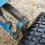 USED FORD 1320 RIGHT HAND STEERING ARM