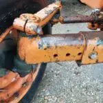 USED FORD 7810 R.H. AXLE KNEE