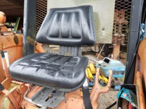 USED FORD 7810 SEAT ASSEMBLY