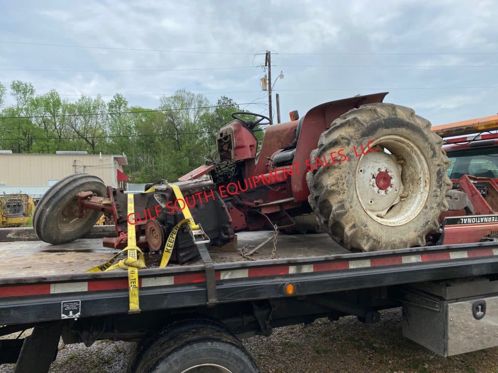 SALVAGE INTERNATIONAL HARVESTER 484 TRACTOR FOR PARTS GULF SOUTH EQUIPMENT SALES BATON ROUGE LOUISIANA