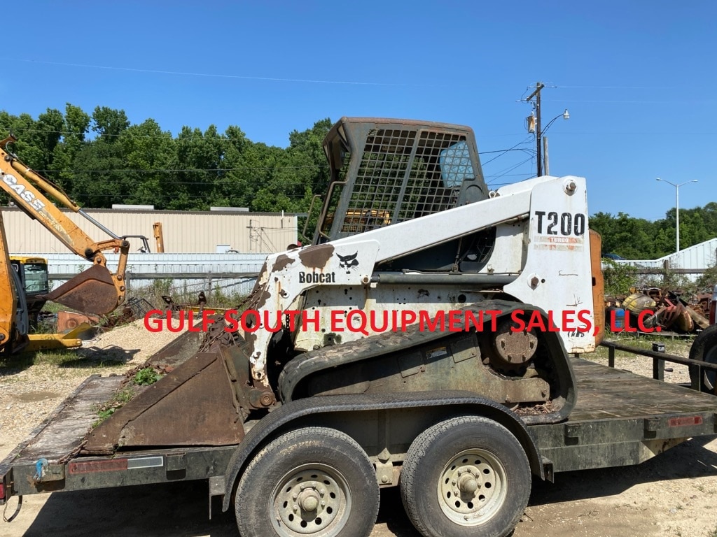 SALVAGE BOBCAT T200 SKID STEER FOR PARTS GULF SOUTH EQUIPMENT SALES BATON ROUGE LOUISIANA