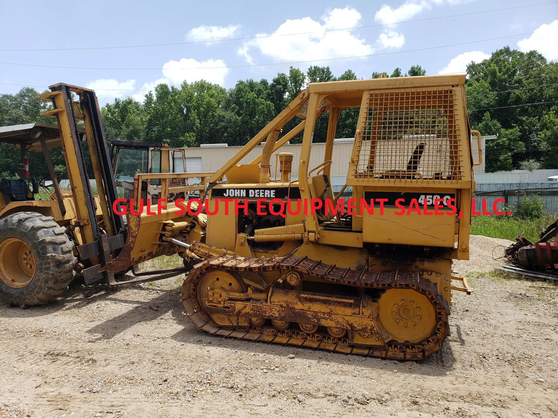 DEERE 450G LGP DOZER IN FOR PARTS