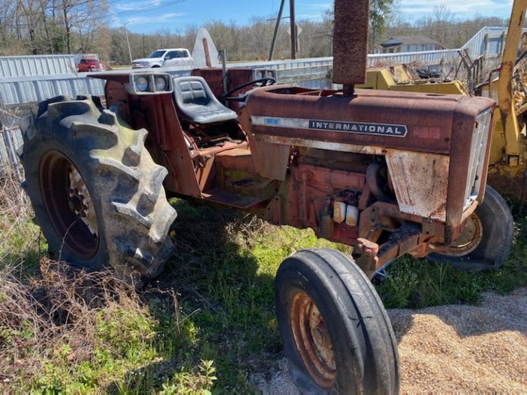 International Harvester 424 Tractor in for Parts - Gulf South Equipment ...