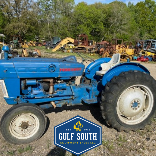 Ford 3000 Tractor with Manual Steering and Gas Engine for Parts