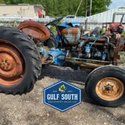Ford 4000 3-Cylinder Diesel Tractor for Parts