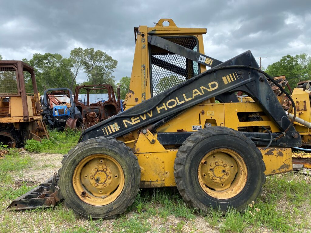 New Holland L555 Skid Steer in for Parts