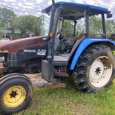 New Holland TL100 in for Parts