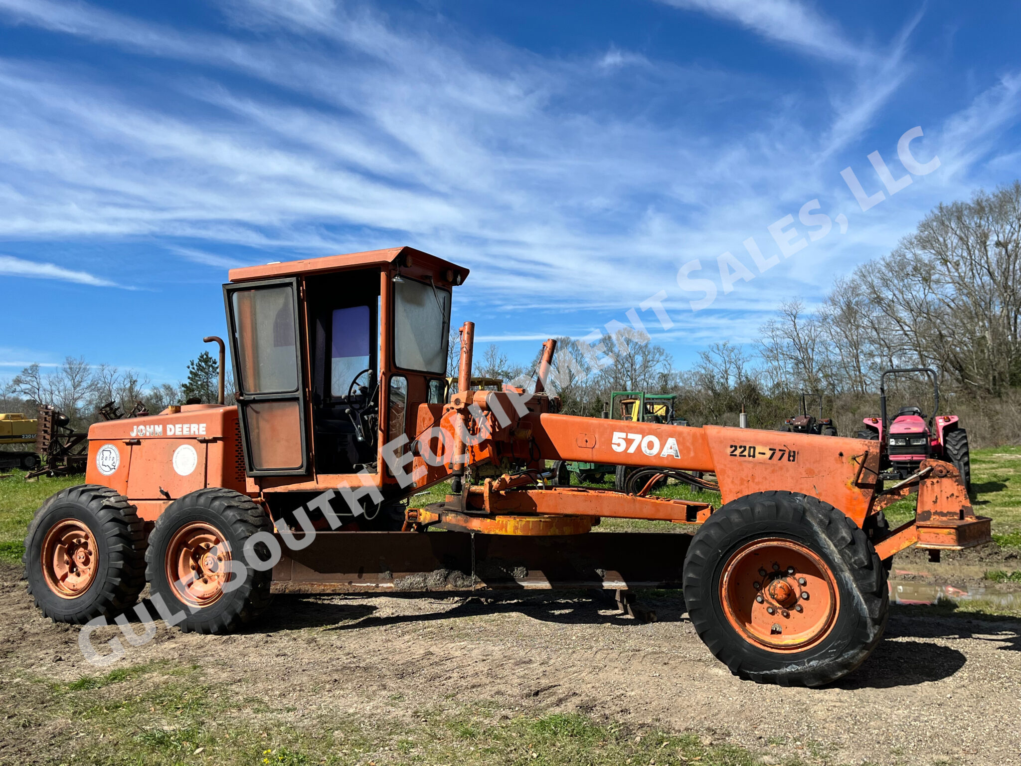 John Deere 570A Motor Grader in for Salvage