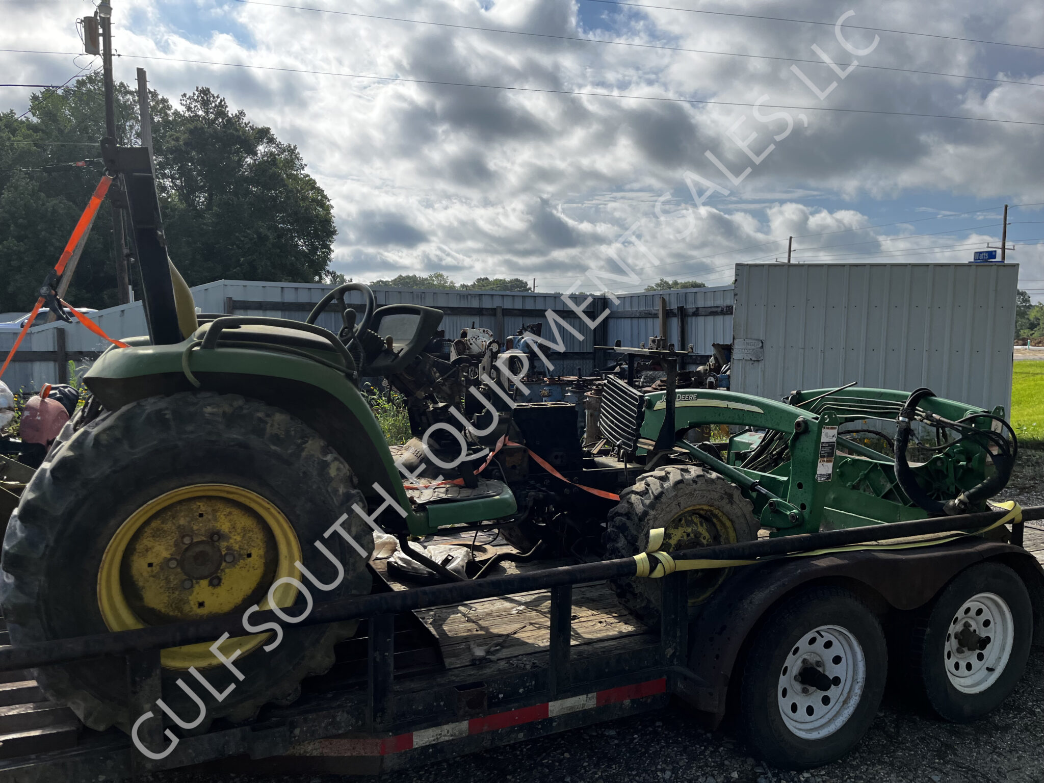 John Deere 4400 with 300 Farm Loader in for Salvage